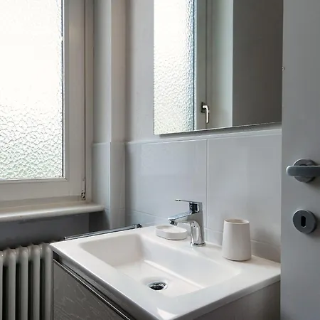 Apartment Retreat *
